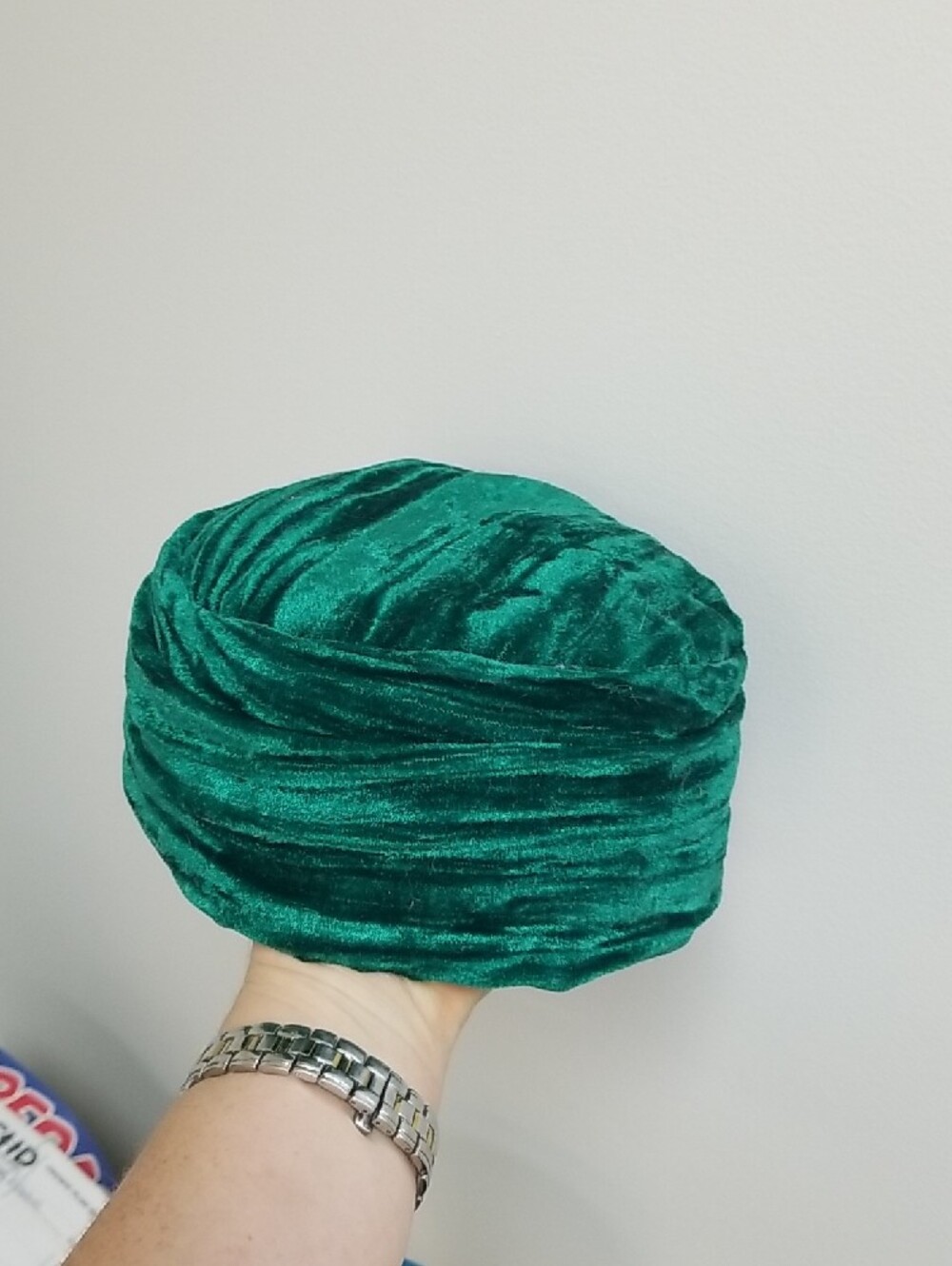 Velvet Pillbox Hat in Emerald Green - Picture 4 of 7